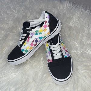 Girls Checkered Vans Sz. 4